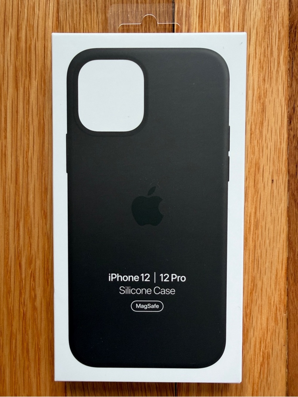 Genuine Apple iPhone 12 / 12 Pro Silicone Case w/ MagSafe Black NIB